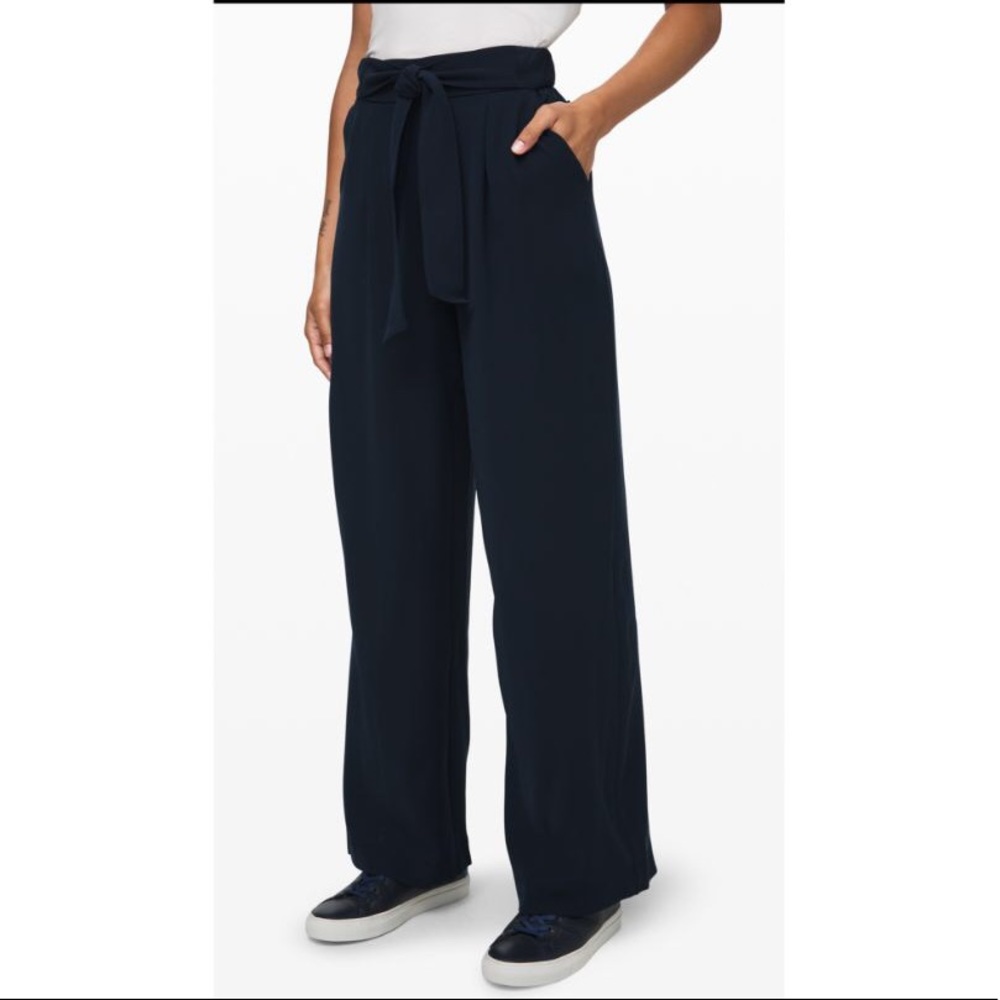 NWT Lululemon Noir Yoga Work Pants